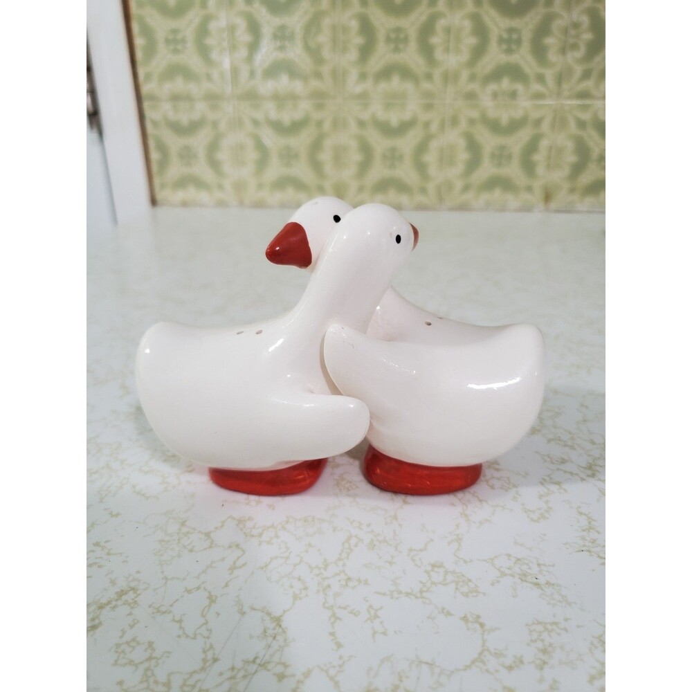 Vintage Hugging Duck or Geese White Ceramic Salt & Pepper Shakers